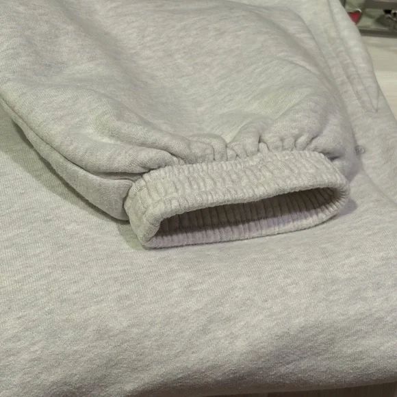 Aritzia TNA Sweatfleece Cozy Fleece Mega Fit Joggers - Picture 6 of 7